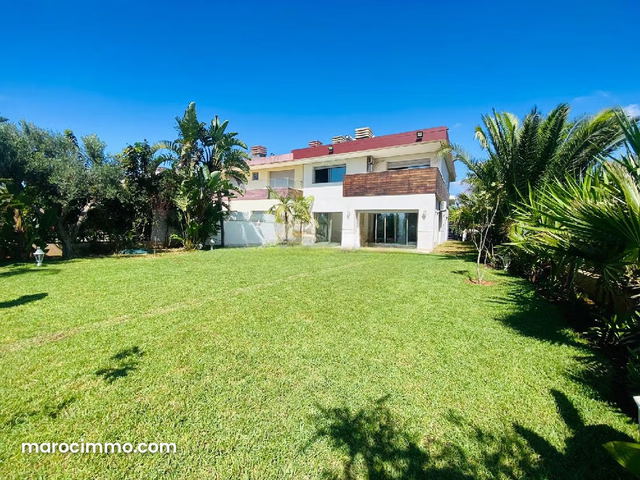 Somptueuse villa à louer à Ville Verte Bouskoura — Bouskoura