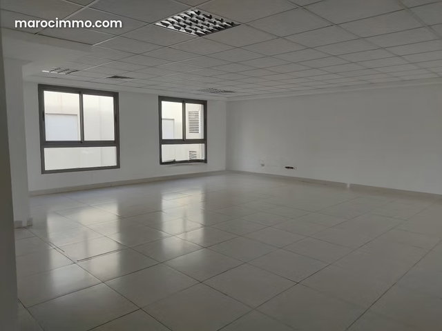 Office Space for Rent in Ain Diab 185,000 Dhs — 2