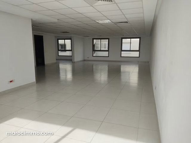 Office Space for Rent in Ain Diab 185,000 Dhs — 4