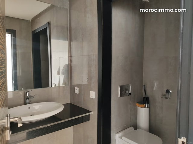 Office Space for Rent in Ain Diab 185,000 Dhs — 5