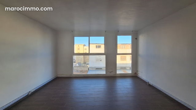 Bureau de 160 à 320 m² 3ème étage proche préfecture — 2