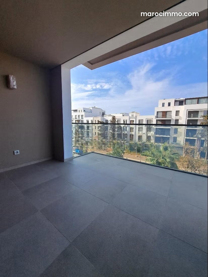 130 sqm Apartment, Souissi, Rabat: Terrace and Swimming Pool — Rabat