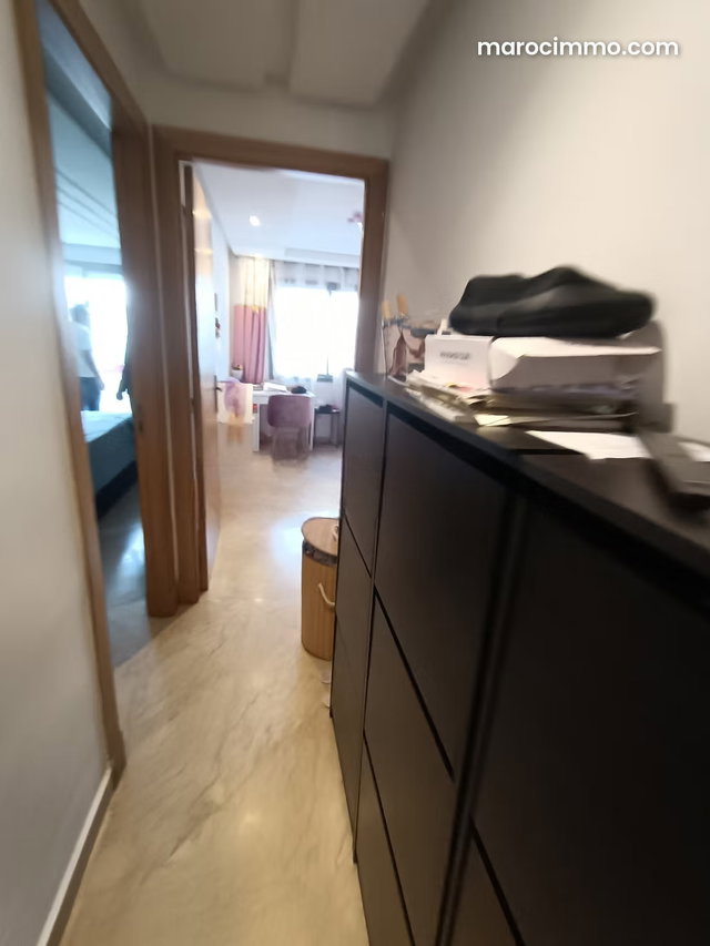 Vente d'un bel appartement à Ferme Bretonne Hay Arraha. 4 grandes pièces. Système de parabole et résidence sécurisée — 4