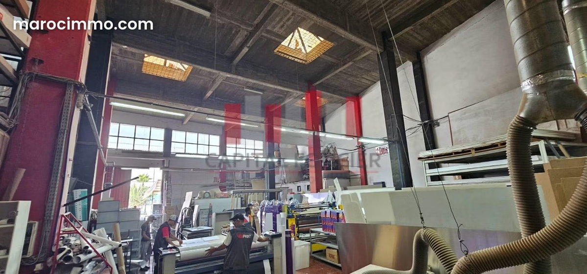 Hangar industriel de 860 m2 en plein Bld chefchaouni a la location