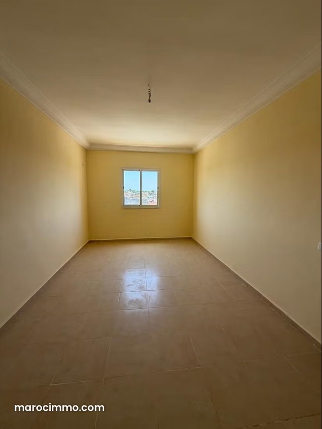 Joli appartement 3 chambres vide Neuf — 3