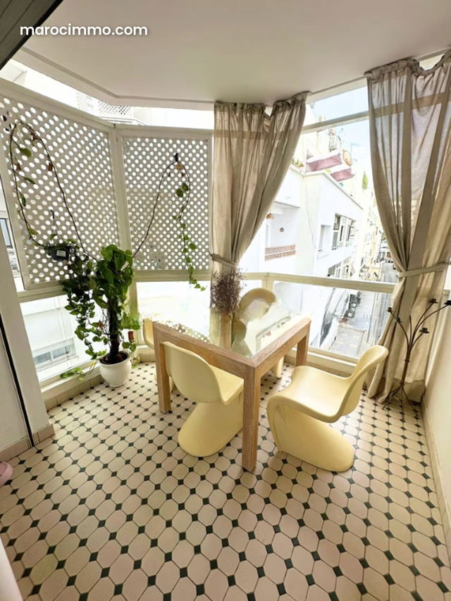 Coeur de gauthier terrasse — Casablanca