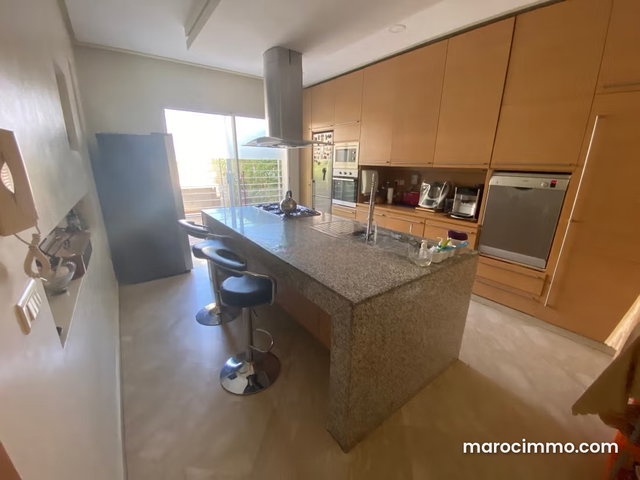 Villa à Vendre de 410.0 m² à Casablanca, Sidi Maarouf — 4