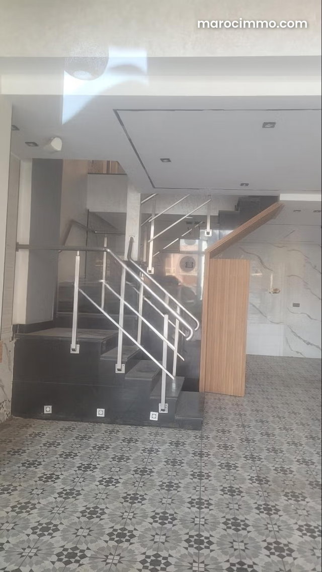 Commercial Space for Rent on Avenue Mohammed V — 2