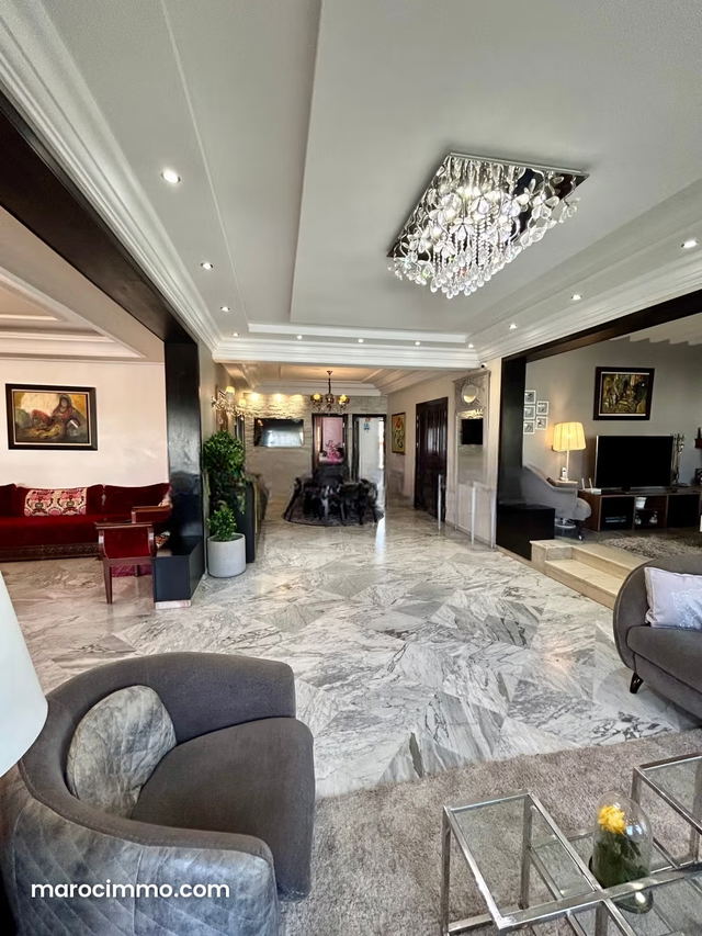 Apartment for Sale of 259.0 m² in Casablanca, Maarif Extension — Casablanca