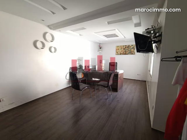 Plateau bureau 93m2 à la location en plein Bd Abdelmoumen — الدار البيضاء