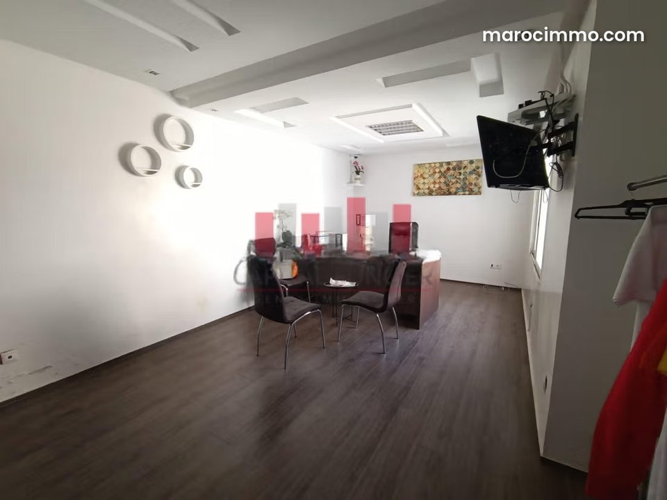 Plateau bureau 93m2 à la location en plein Bd Abdelmoumen