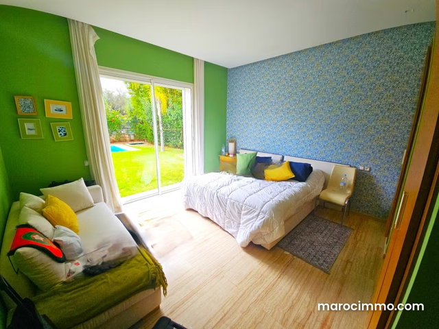 Magnifique Villa à El Menzeh 4 Chambres Piscine — 4