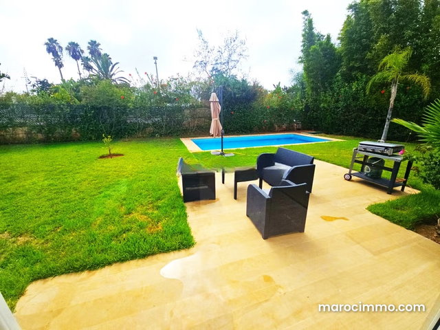 Magnifique Villa à El Menzeh 4 Chambres Piscine — 3