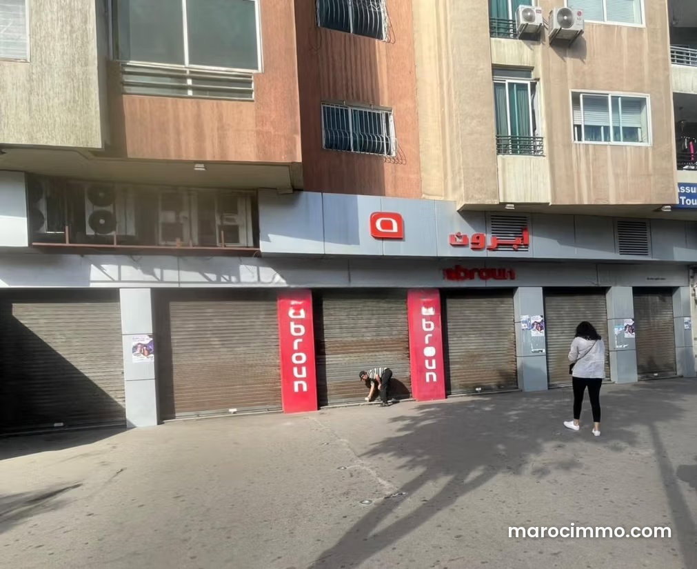 Local commercial 326 m², 6 vitrines, Mers Sultan, Casablanca — Casablanca