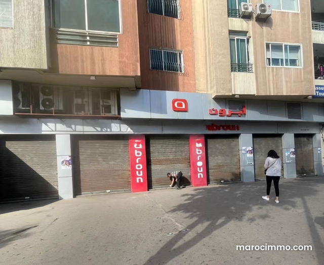 Magasin à vendre à 2 Mars avec 6 rideaux — الدار البيضاء