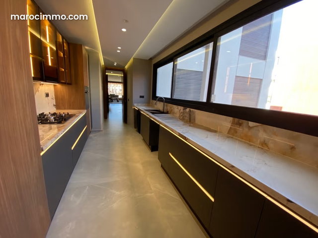 Superbe appartement à louer Avec piscine et terrasse — 2