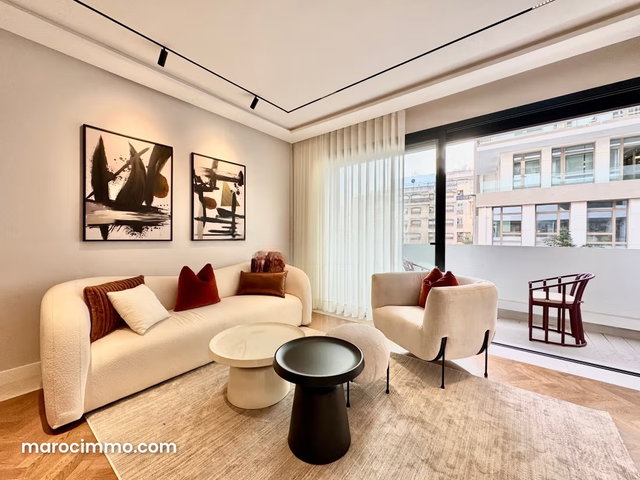 Très beau studio de 55 m² à la location — 2