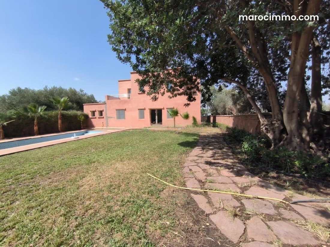 Villa 1000 m² avec piscine à Sidi Abdellah Ghiat, Marrakech — Marrakech
