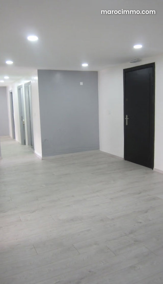 Moulay youssef. Dernier étage. Sublime bureaux 280m2 à louer — 5