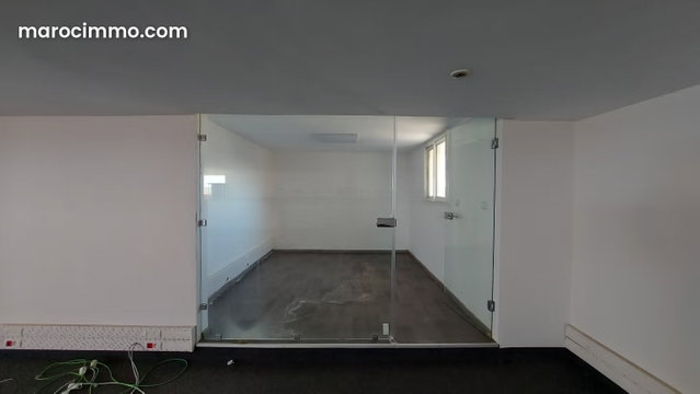 170 m² Office with Attached Terrace near Tramway Zénith — 5