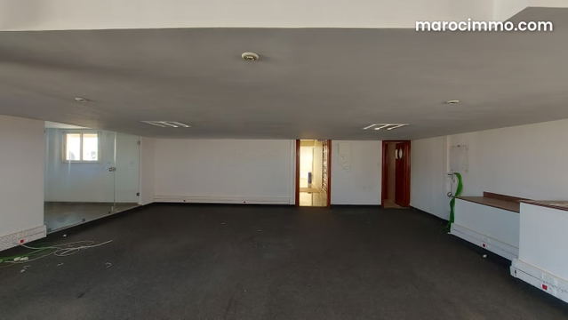 Bureau 170 m² terrasse collé Tramway Zénith — Casablanca