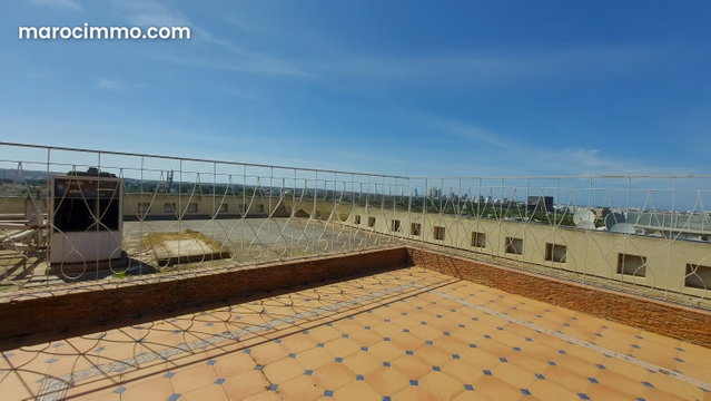 170 m² Office with Attached Terrace near Tramway Zénith — 2