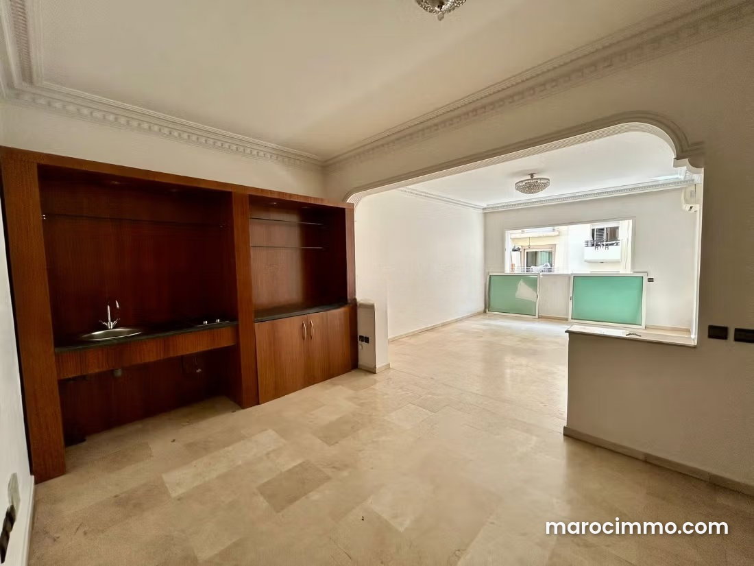 Appartement 5 pièces avec terrasse à Mers Sultan Casablanca — Casablanca