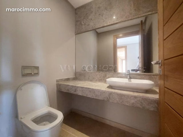 Location magnifique Rez de jardin 4chambres à Bouskoura ville verte — 4