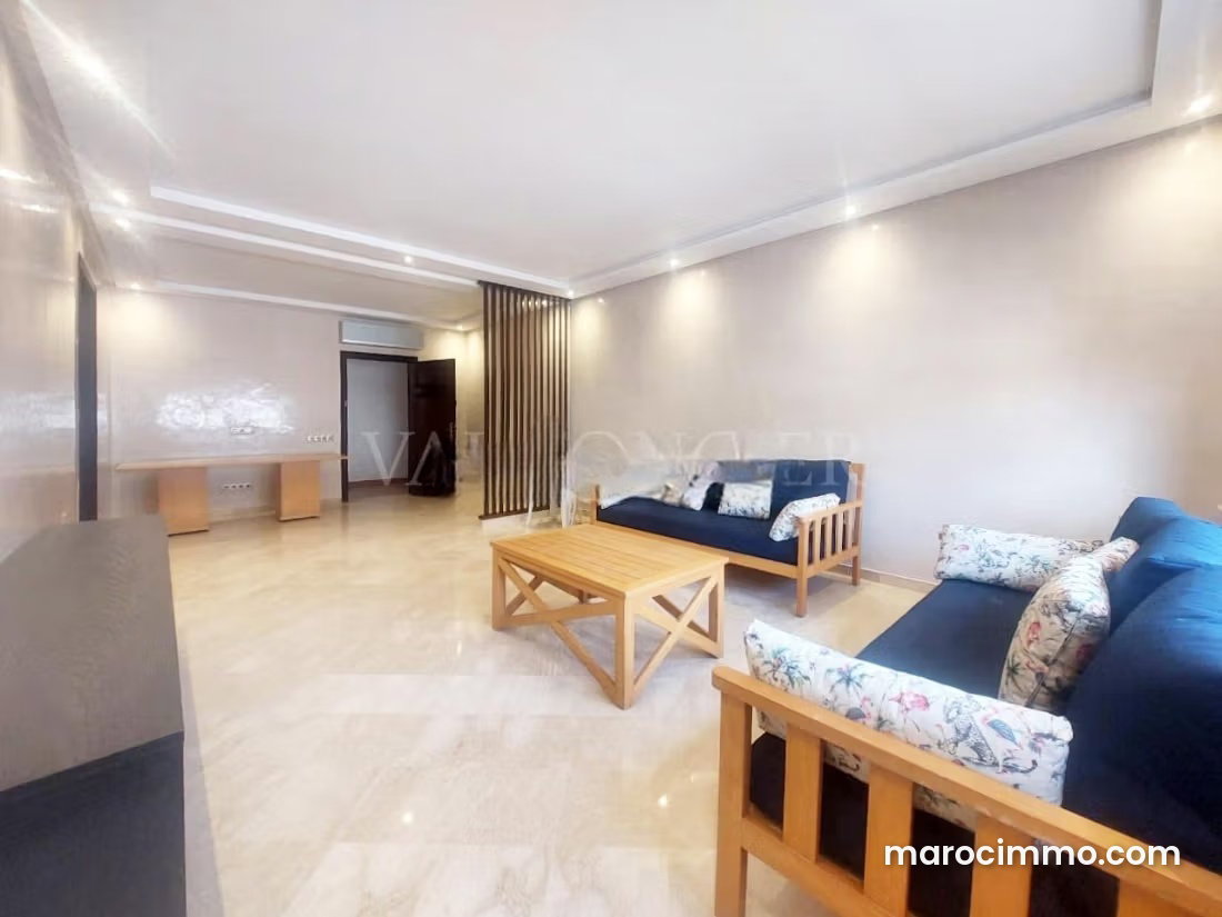 Three-bedroom apartment with a master suite, Californie, Casablanca — Casablanca