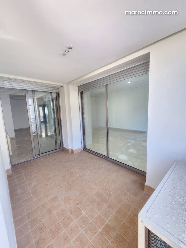 Appartement bien ensoleillé plein Racine à vendre — 2