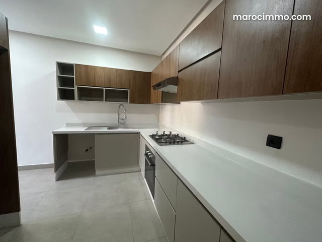 Très bel appartement en location à Ferme Bretonne Hay Arraha. 4 pièces confortables. Ascenseur et garage — 2