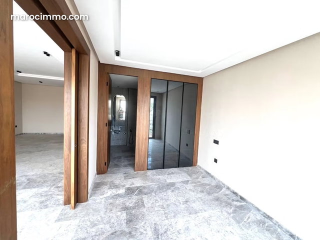 77m2 Studio in Palmier Quarter — 3