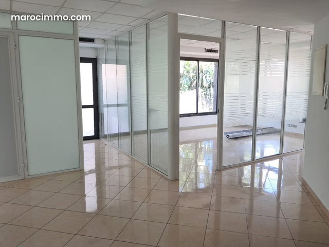 Beau plateau de bureau à louer, 130 m2, oasis — 3