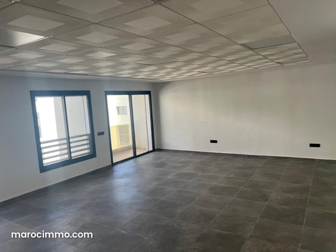 Bureau 84 m², Ville verte, Bouskoura : lumineux et équipé — Bouskoura