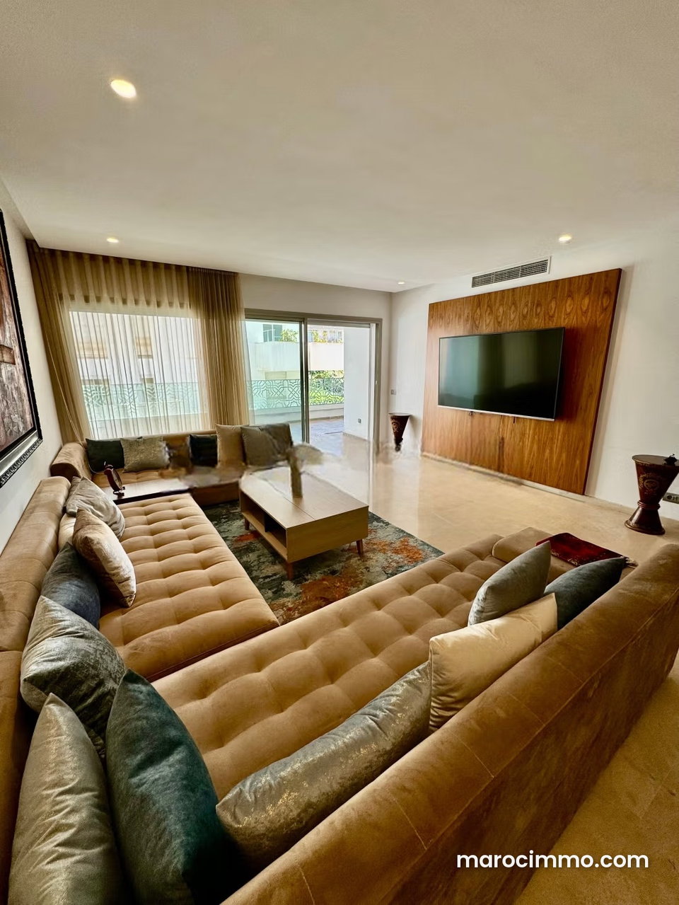 À louer – Superbe appartement 2 suites avec terrasse – CFC