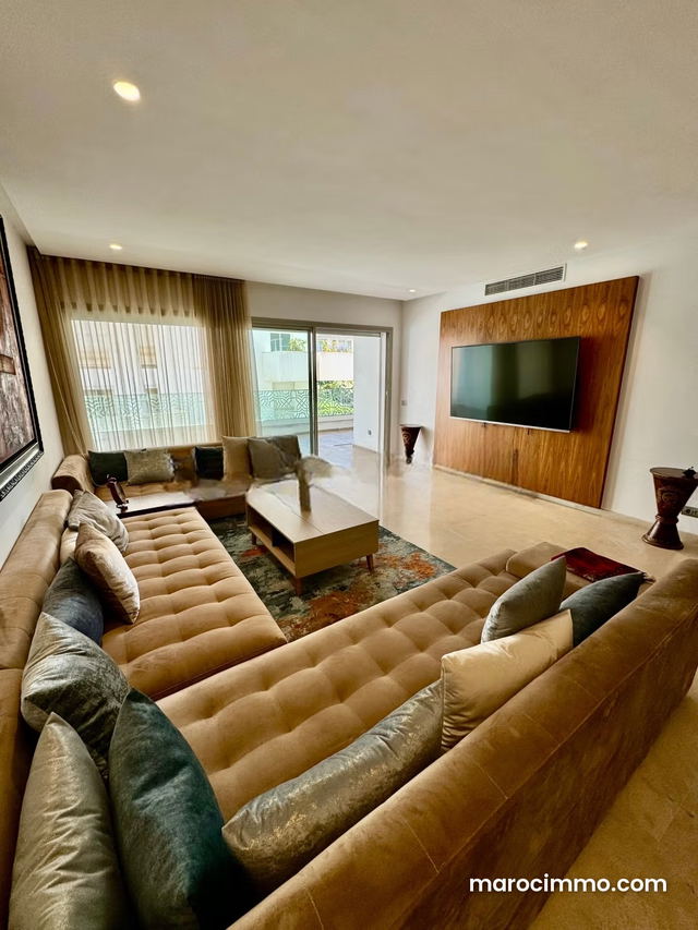 À louer – Superbe appartement 2 suites avec terrasse – CFC — Casablanca