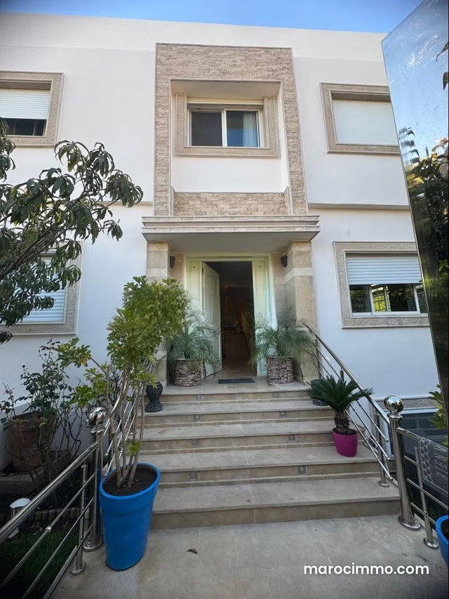 Splendide villa à vendre à Ziaten. 9 pièces. Piscine et air conditionné — 3