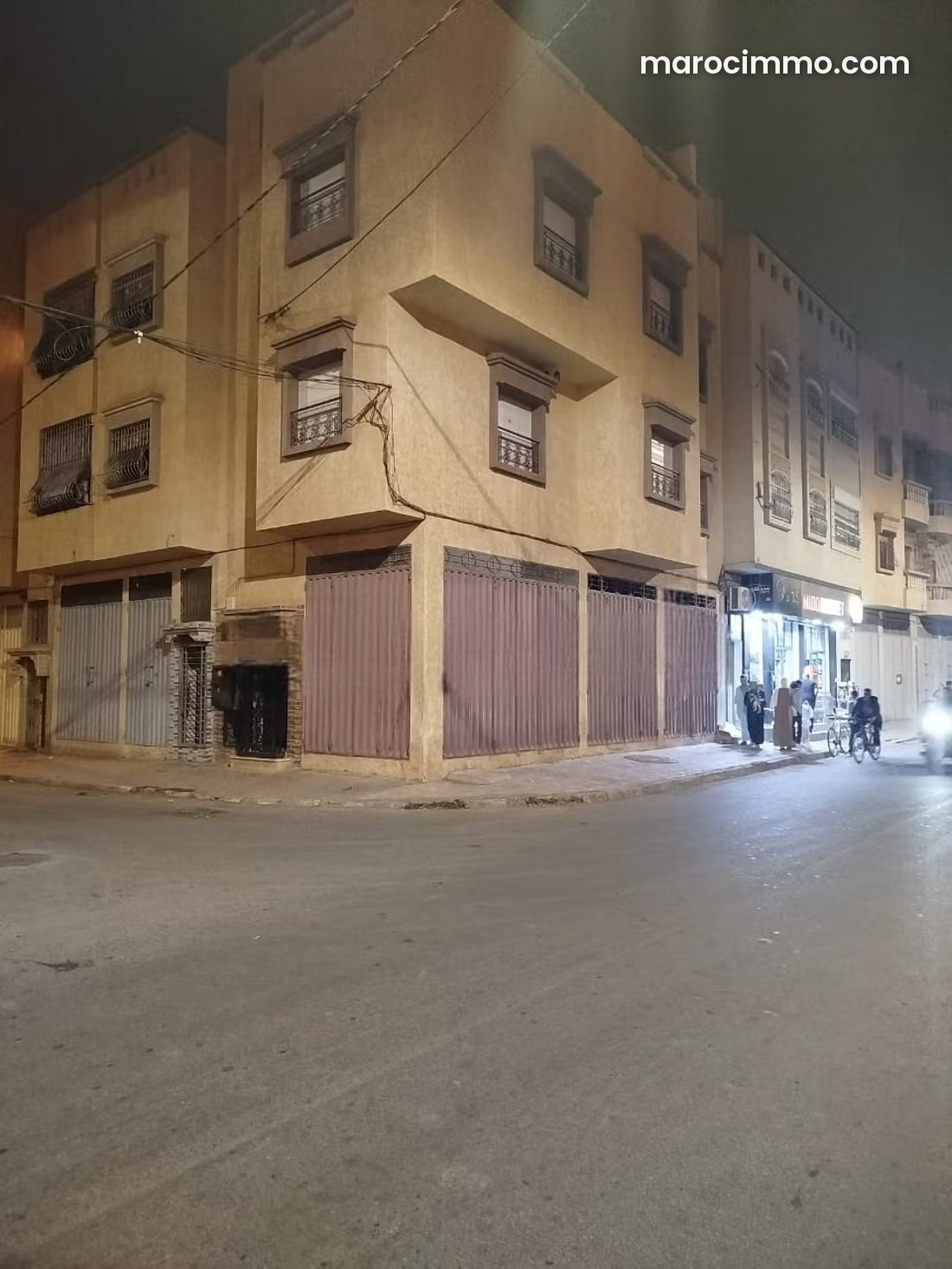 بيت عملي بمرآب للبيع في الدشيرة الجهادية — الدشيرة الجهادية