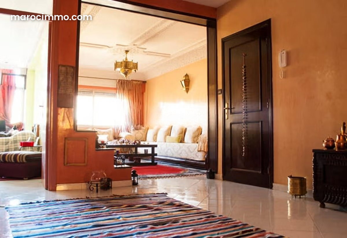 5-Room Apartment on the Top Floor in Belvédère, Casablanca — Casablanca
