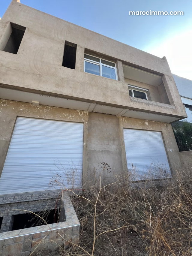 Villa semi finie à vendre a bouskoura215 m² — 5