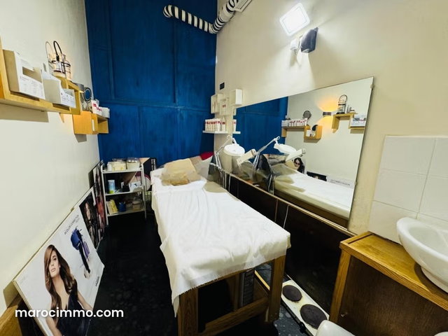 Magasin à vendre Maarif avec gaine — 2