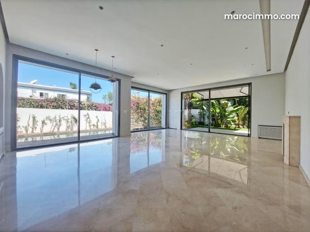 Location magnifique villa rénovée moderne à Ain Diab, Casablanca — 2