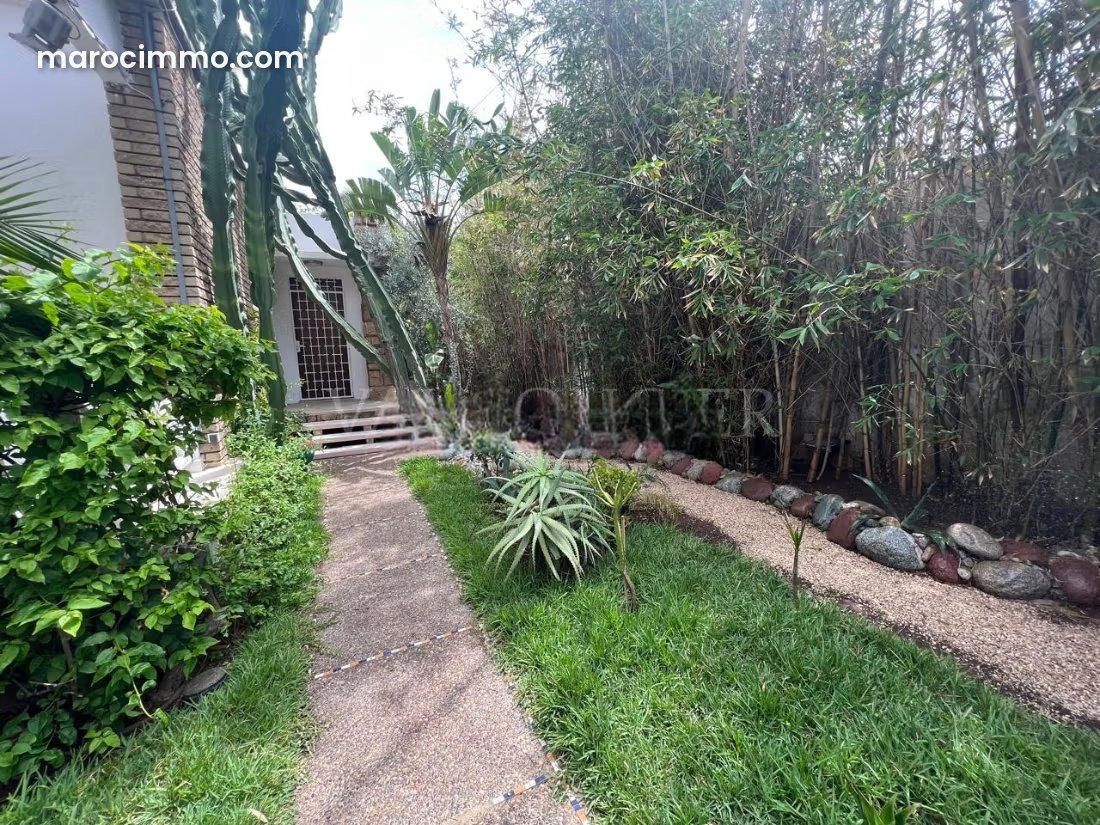 Villa 500 m² avec jardin et terrasse, Longchamps, Casablanca — Casablanca
