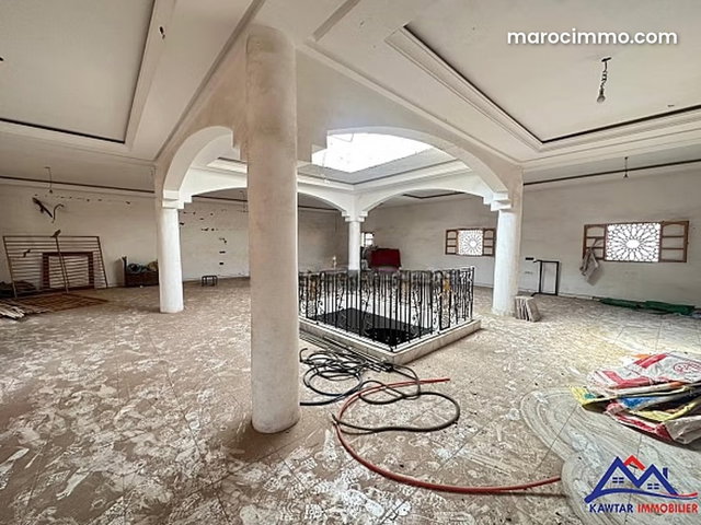 Riad d’Exception à Rénover – Titré – — 2