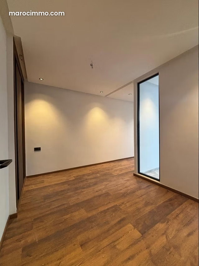 Studios neufs modernes a Palmier — 5