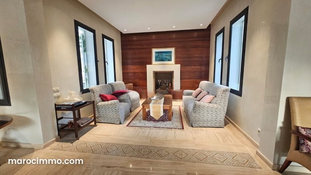 Villa à louer à Souissi — 3