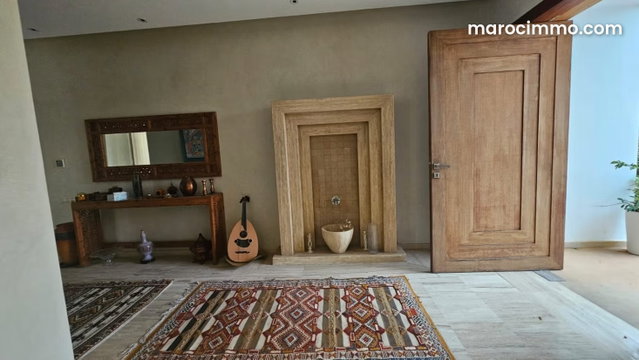 Villa à louer à Souissi — 5