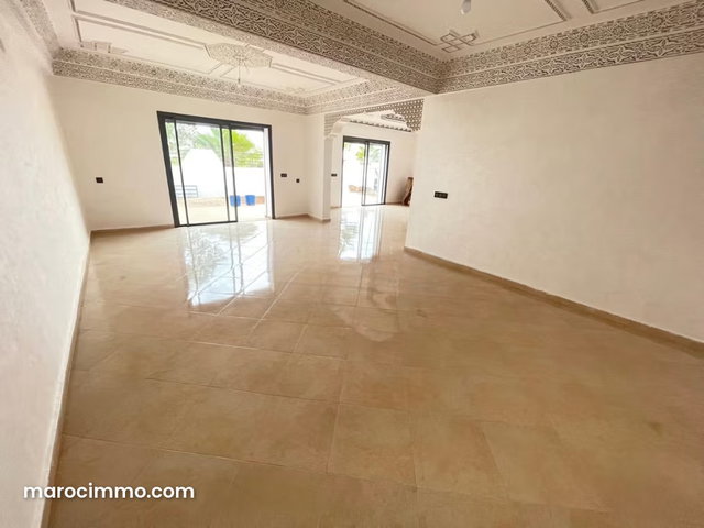 Villa de 400m2 a louer Neuve a iligh — 2