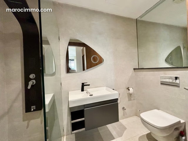 Oasis / 2 bedroom modern furnished apartment with terrace — 5