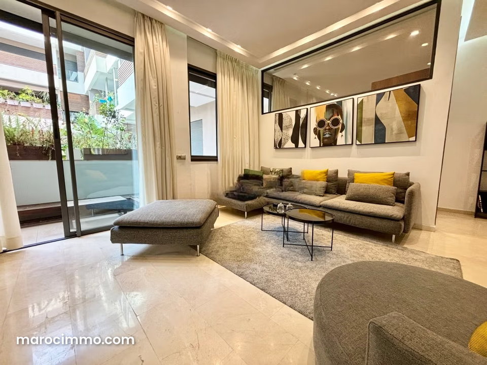 Oasis / 2 bedroom modern furnished apartment with terrace